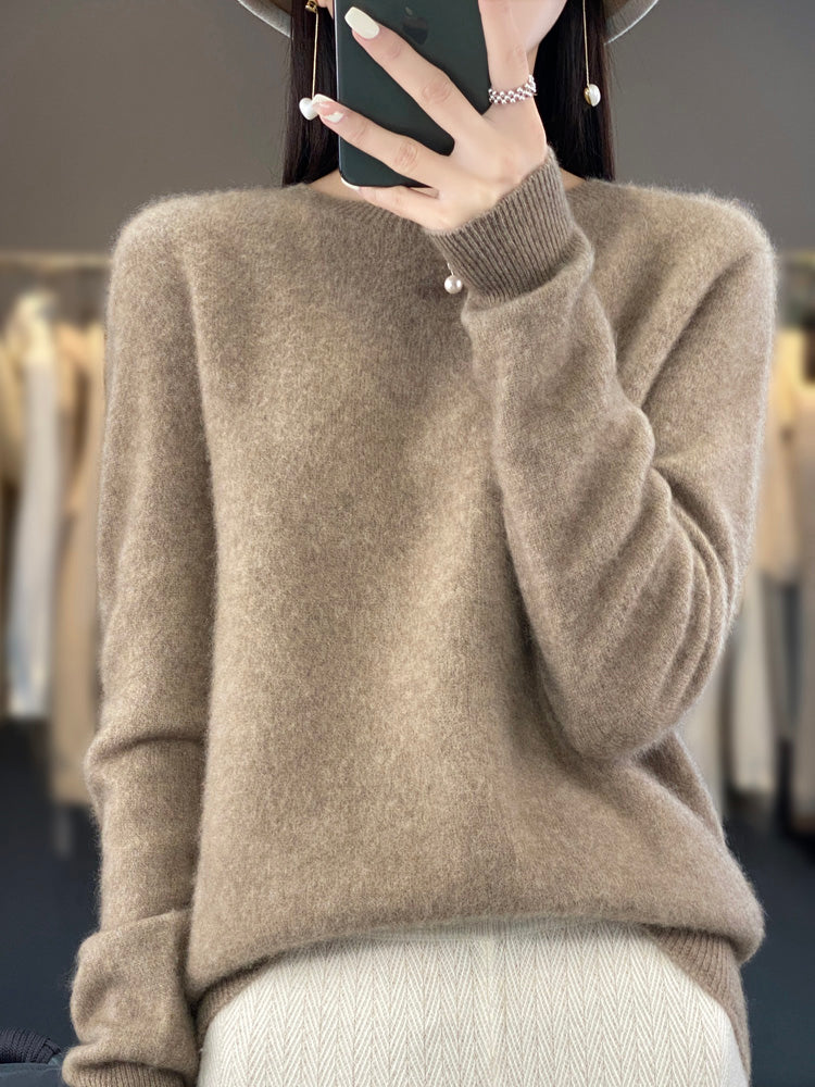 Anette - Trendy and Comfortable Sweater